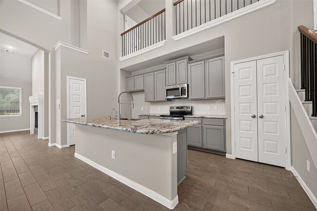 Building Photo - 30359 Limber Pines Dr