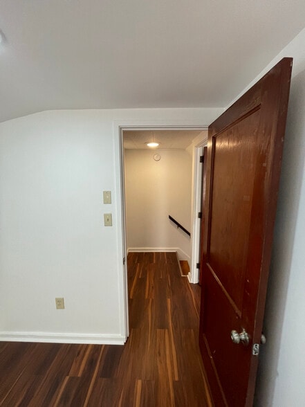 Building Photo - 4017 Linden St