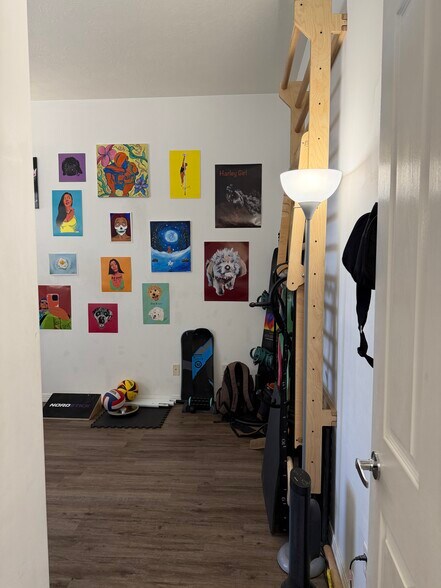 Building Photo - 70 N Main St