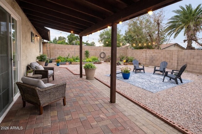 Building Photo - 3838 W Dailey St