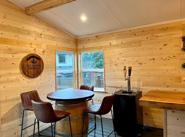 Building Photo - Beautiful New 2-Story Poulsbo Home