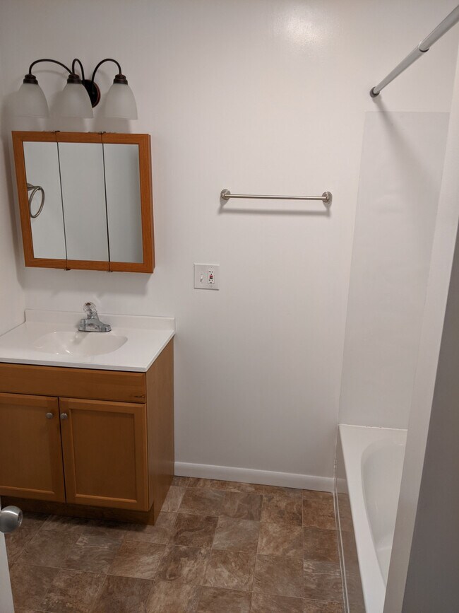 Building Photo - N. Conway Apartments