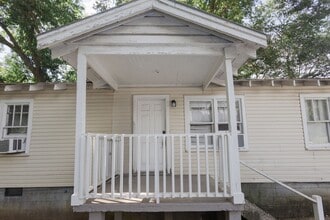 Building Photo - 220 N 15th St