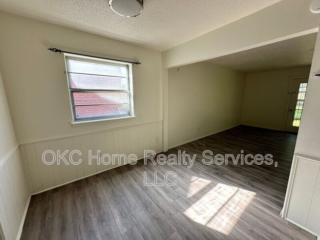 Building Photo - 421 NW 89th St