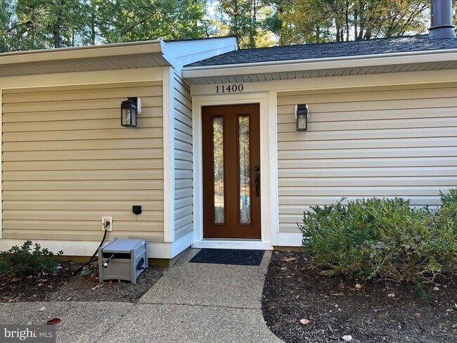 Primary Photo - 11400 Turnmill Ln