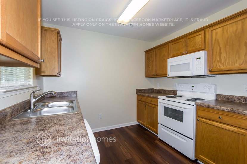 Building Photo - 163 Ashmont Dr