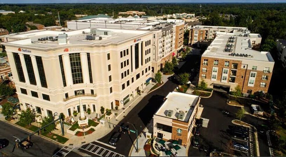 Building Photo - 6770 Broad Street