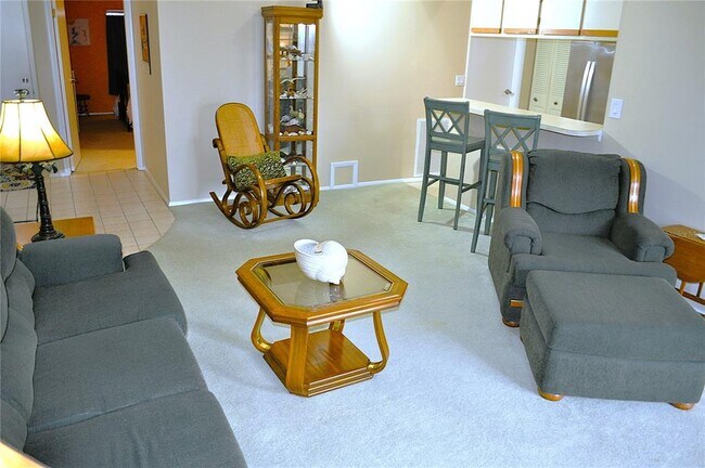 Building Photo - 718 Merlins Ct