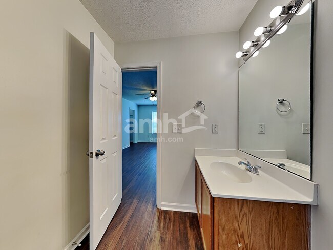 Building Photo - 3742 Mountain Brook Cir