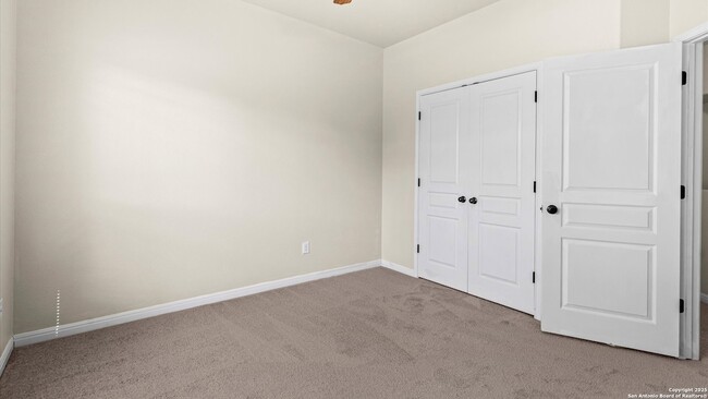 Building Photo - 1123 Blazewood Dr