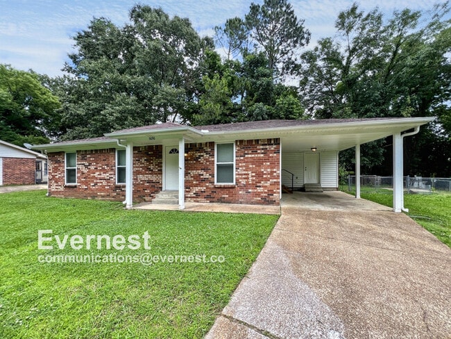Building Photo - 5696 Laurie Dr