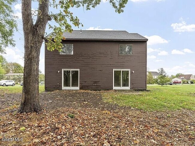 Building Photo - 19 Harvest Way