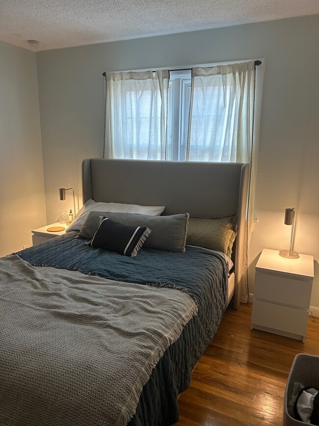 Building Photo - 213 S 100 W