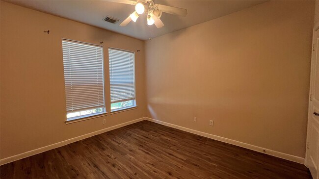 Building Photo - 4223 Country Heights Ct