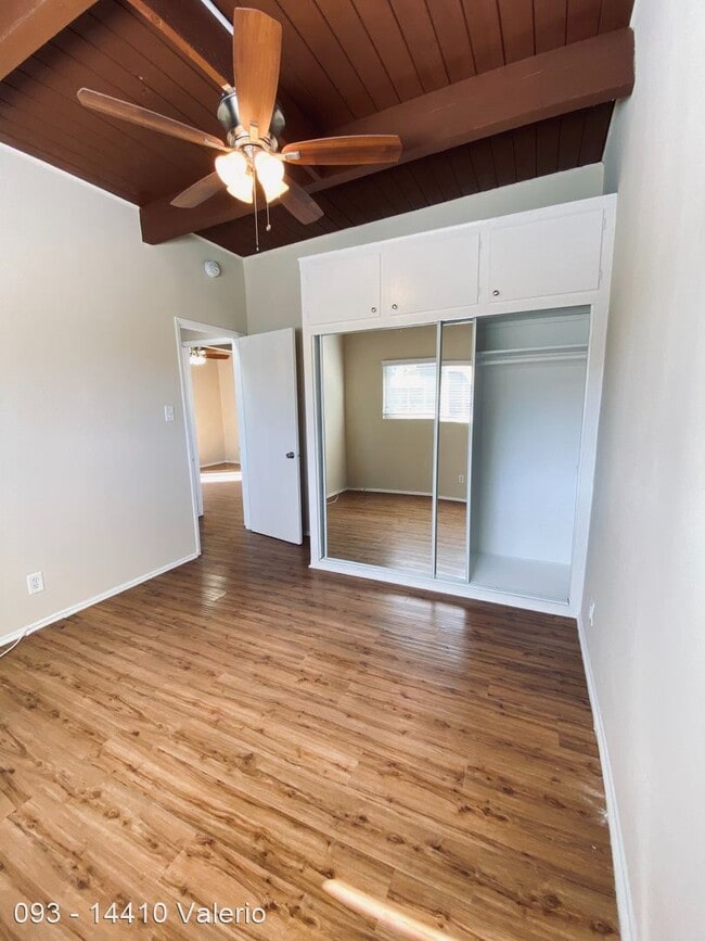 Building Photo - 14410 Valerio St