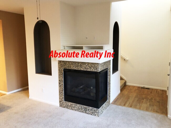 Building Photo - Wolf Ranch 2 Story Town Home 3 bedrooms 3 ...