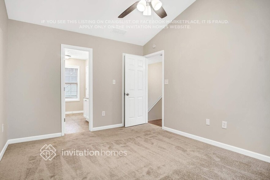 Building Photo - 9170 Jefferson Ave SW