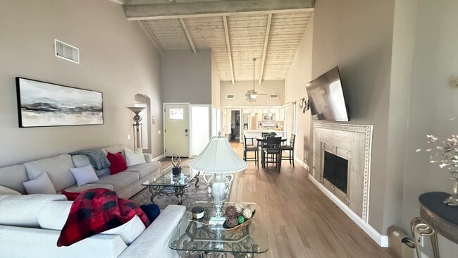 Building Photo - 46632 Arapahoe Cir