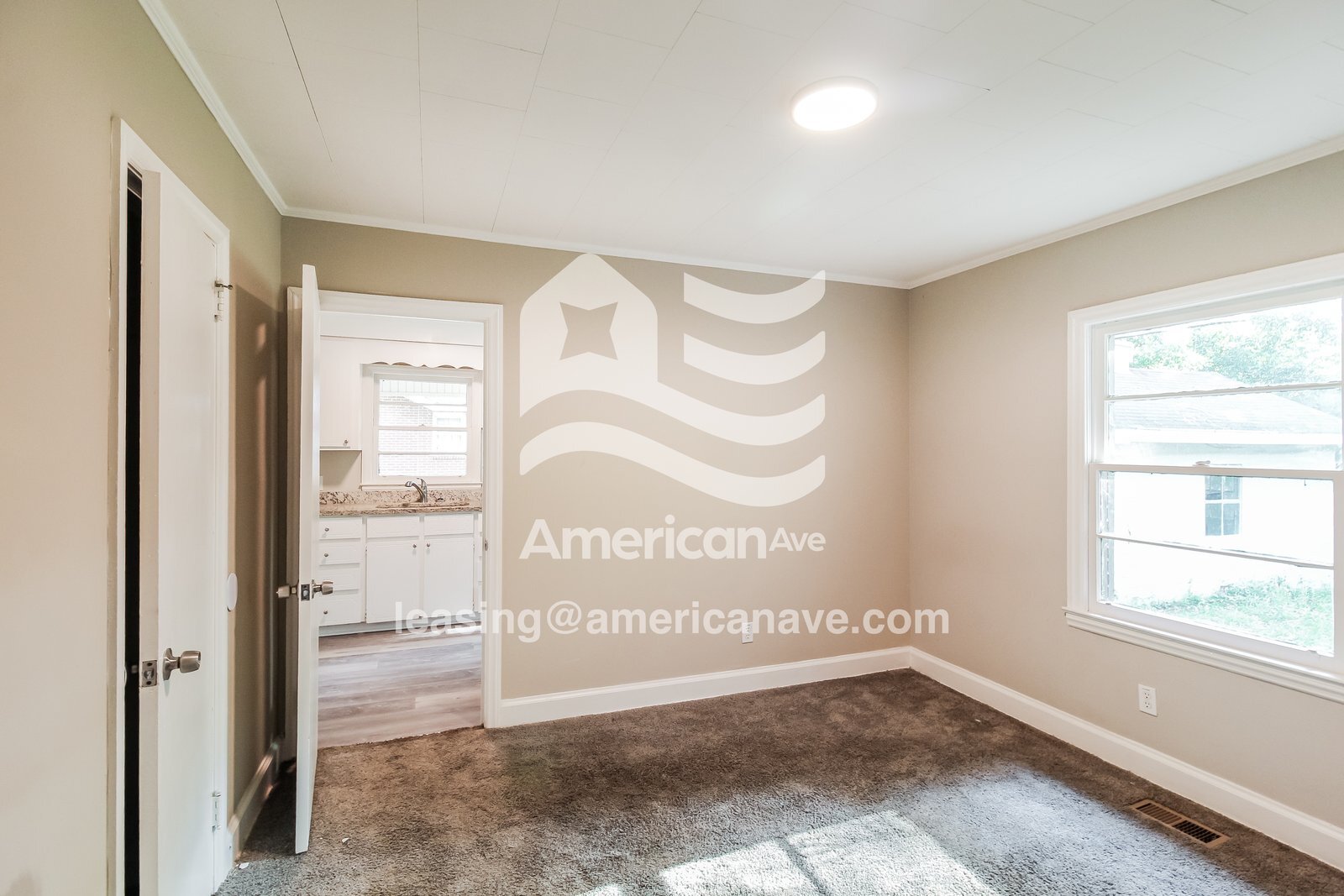 Building Photo - 136 Evergreen St