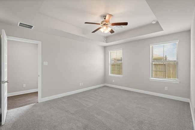 Building Photo - 413 Aurora Creek Ln