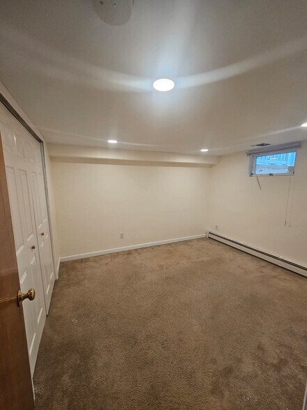 Building Photo - 1 Gildo Pl
