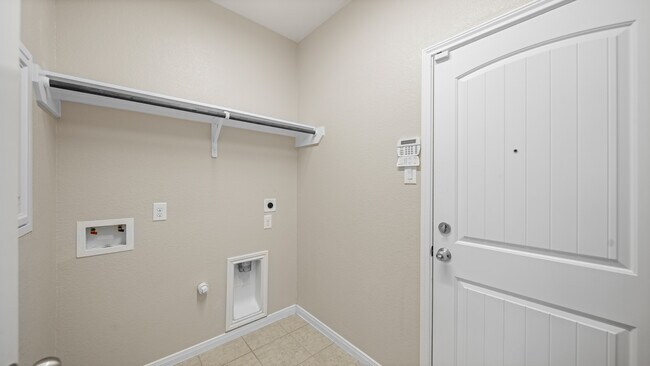 Building Photo - 8602 Austin Thomas Dr