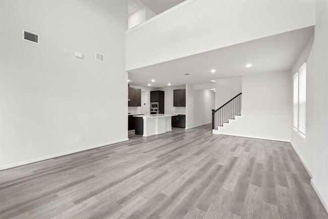Building Photo - 112 Alicante Ln