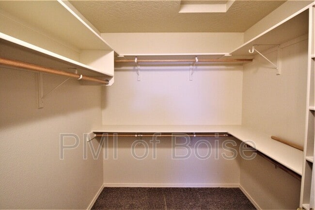 Building Photo - 4353 S Wildbrook Ave