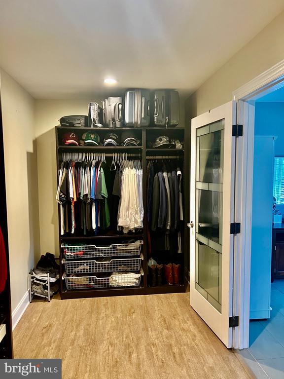 Building Photo - 1542 Crowell Rd