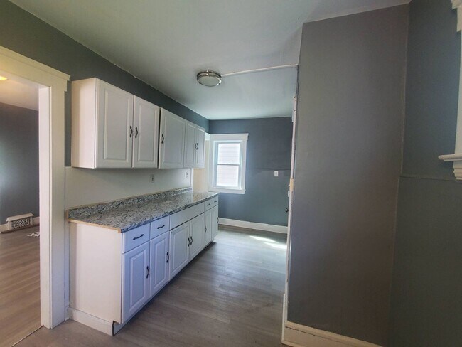 Building Photo - 3118 W 97th St
