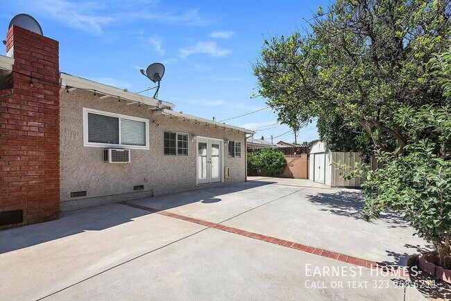 Building Photo - 22459 Covello St