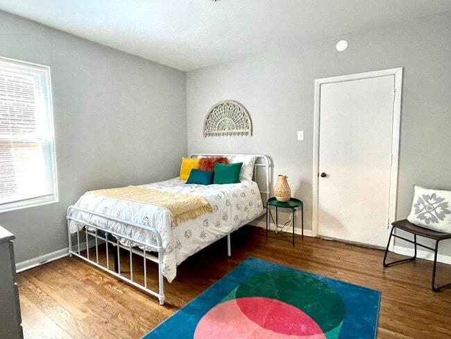 Building Photo - 2117 Maury Ave