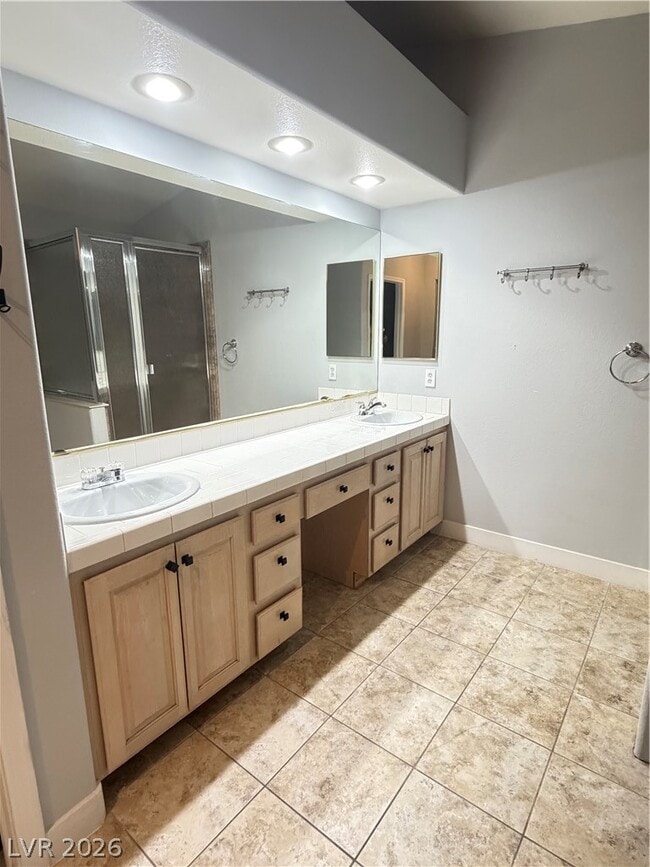 Building Photo - 2763 Chokecherry Ave