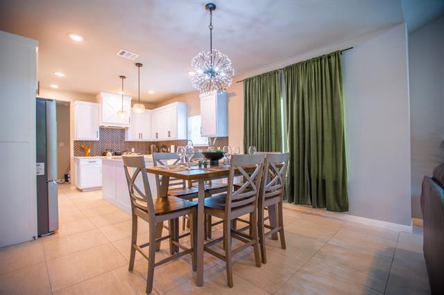 Building Photo - 836 E Maddox Ave