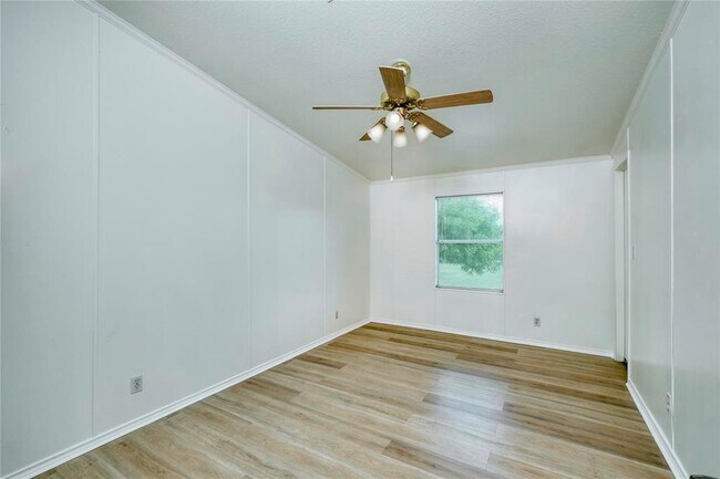 Building Photo - 132 Co Rd 247