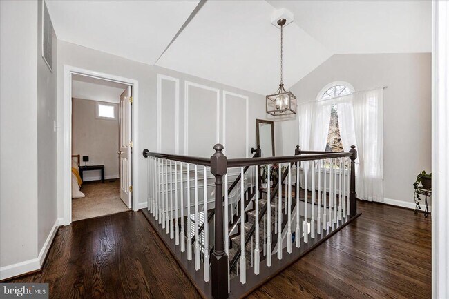 Building Photo - 2465 Bear Den Rd