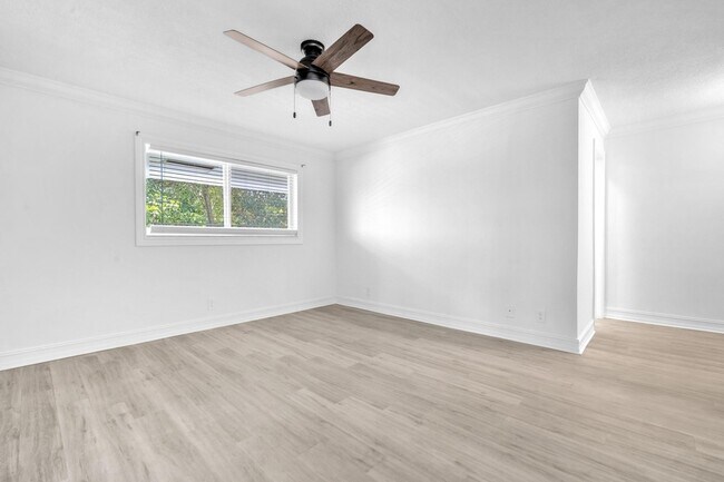 Building Photo - 1015 Spanish River Rd