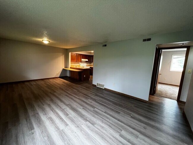 Building Photo - $1,150 | 2 Bedroom, 1 Bathroom Condo | No Pets | Available for an August 1st, 2026 Move In!