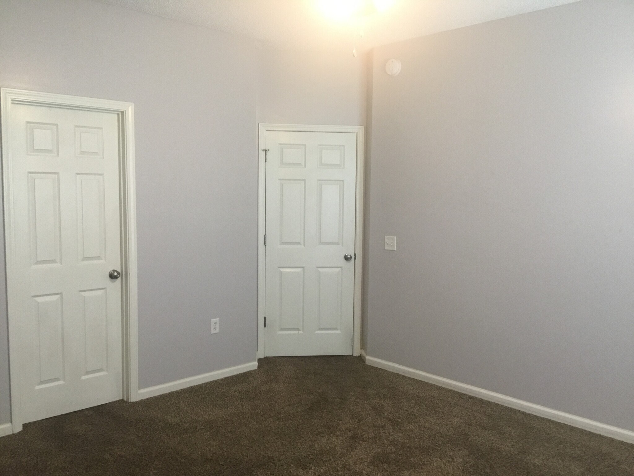 Building Photo - 805 Laurel Hill Cir