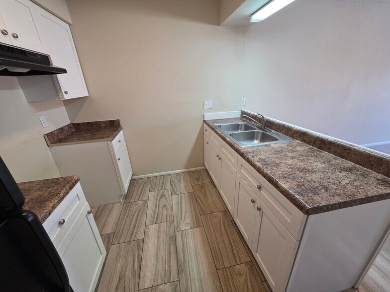 Building Photo - 5420 SE 30th Pl