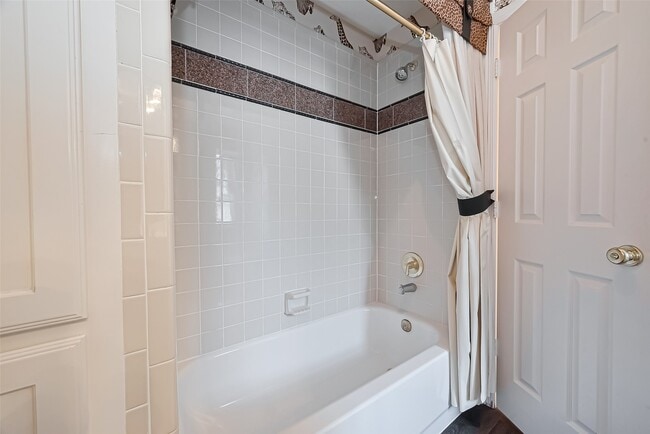 Building Photo - 36 Watermill Pl