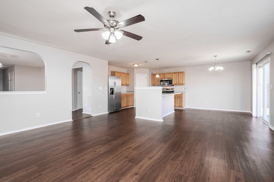 Building Photo - 953 Mailwood Dr