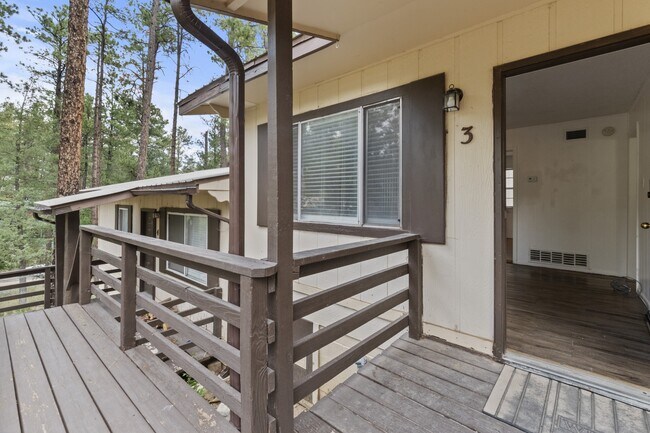Building Photo - 110 Apache Hills Dr