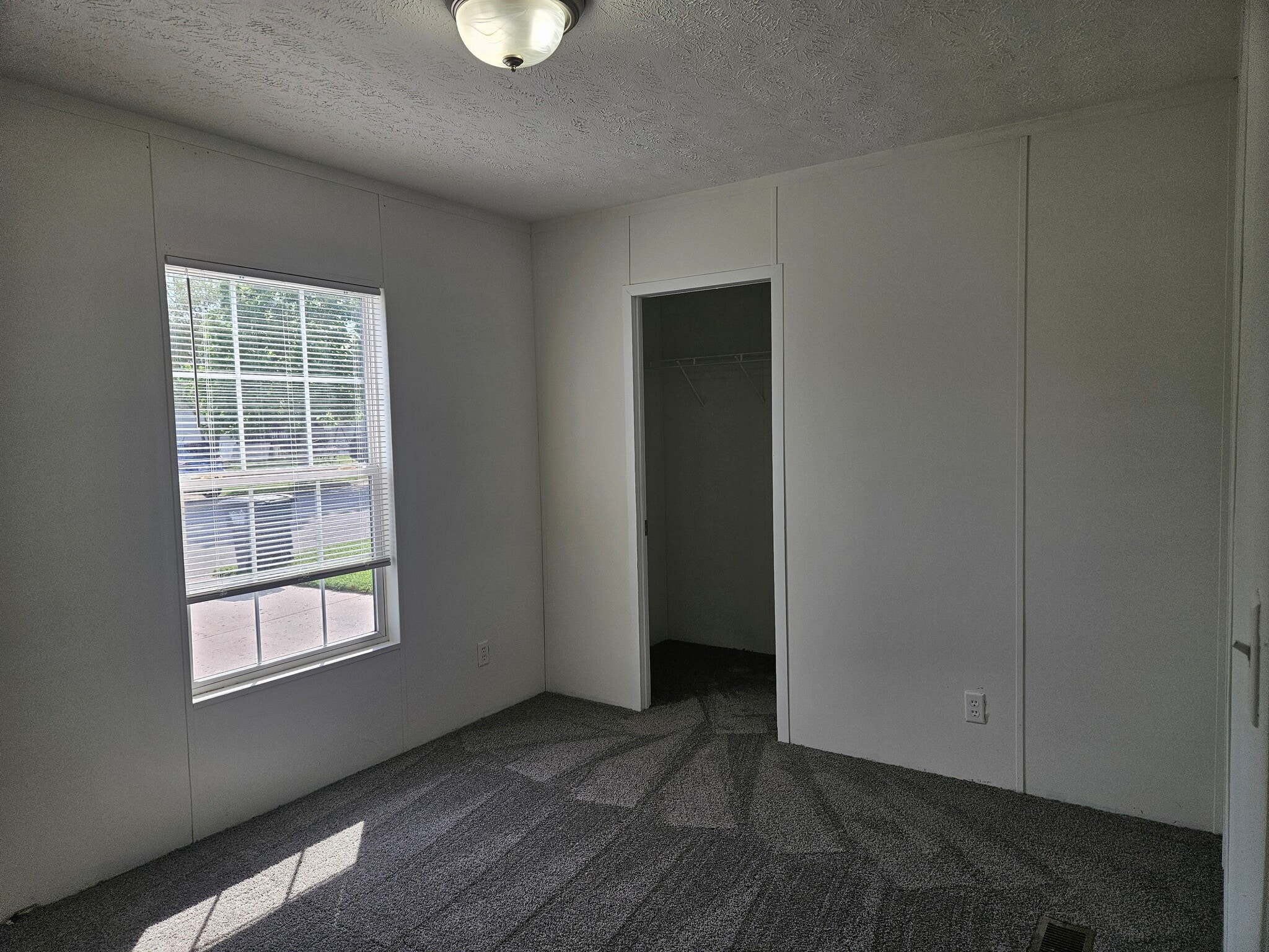 Building Photo - 240 Camden Crossing