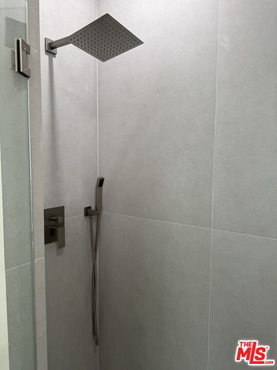 Building Photo - 153 S Gramercy Pl
