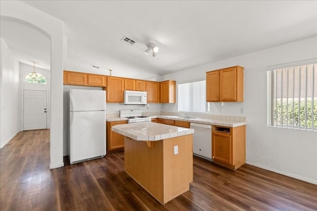 Building Photo - Summerlin North Amazing 3 Bedroom Home wit...
