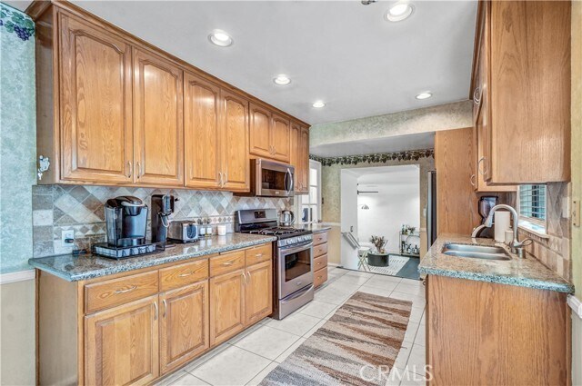 Building Photo - 4728 Sunfield Ave