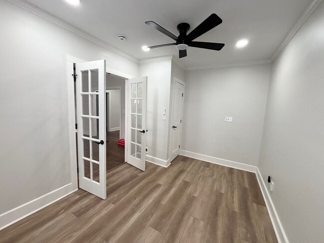 Building Photo - Bungalow in rosewood