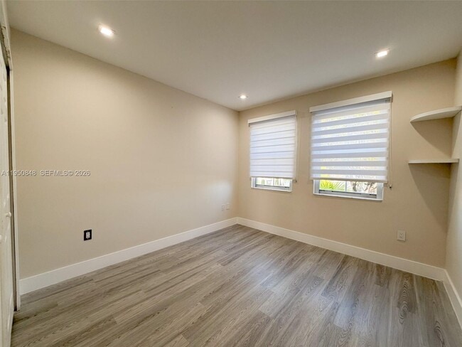 Building Photo - 4832 NW 107th Pl