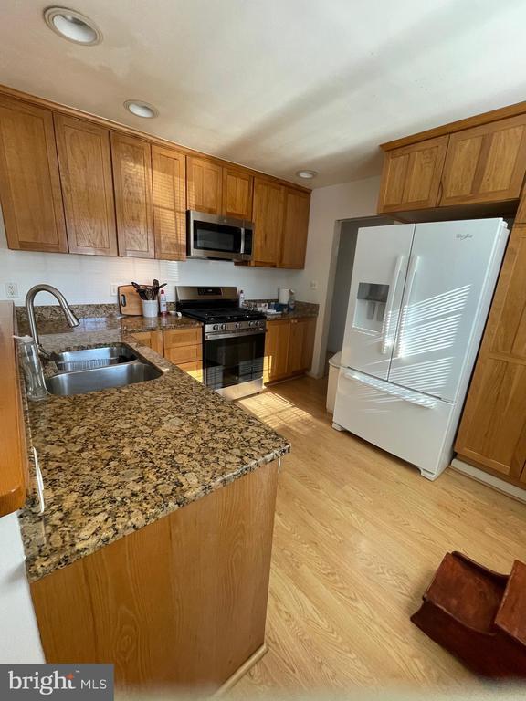 Building Photo - 5607 7th St S